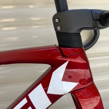 Новая Зеркальная Карбоновая Велосипедная рама T1100 Carbon Fiber Frameset Дорожная велосипедная рама Велосипедная рама Свяжитесь с нами для получения дополнительных скидок!